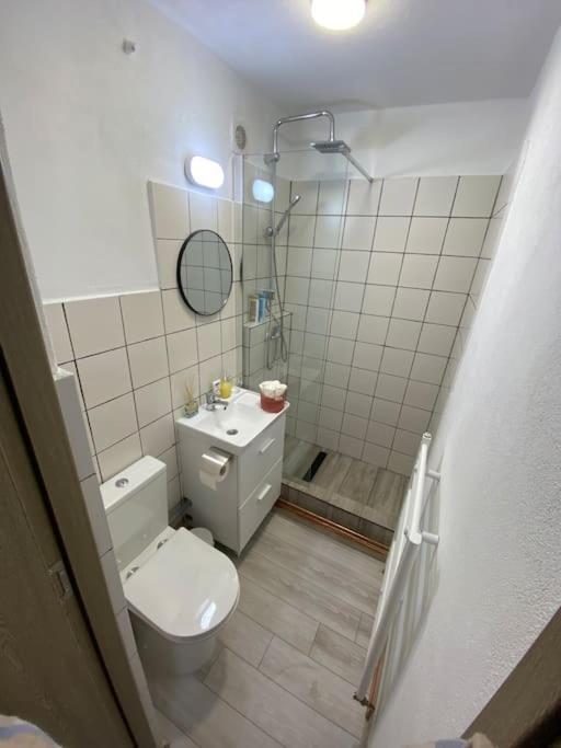 Black& White Apartment Braşov Eksteriør bilde